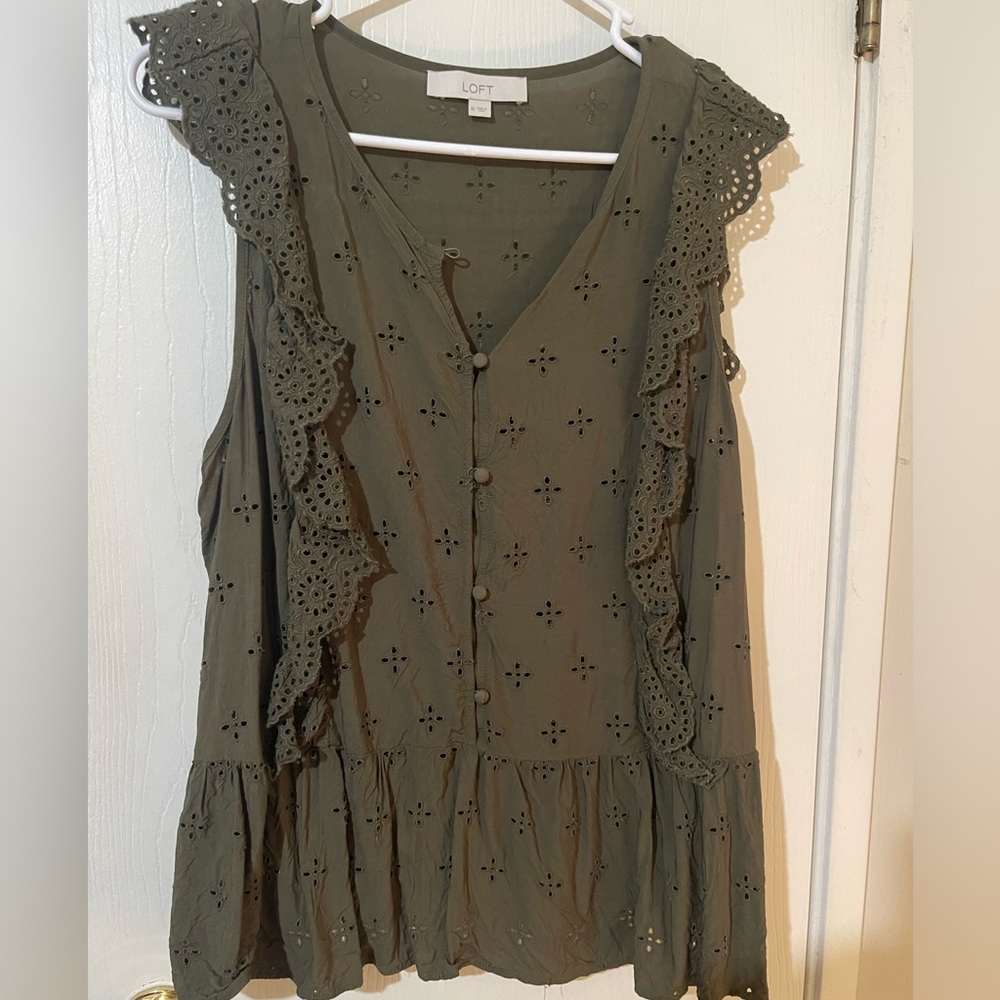 LOFT eyelet sleeveless blouse